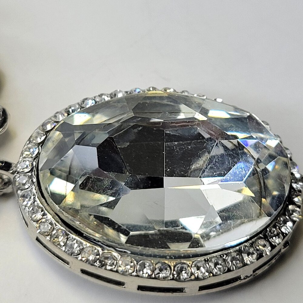 Oval Crystal Fashion Pendant Necklace - Picture 6 of 9